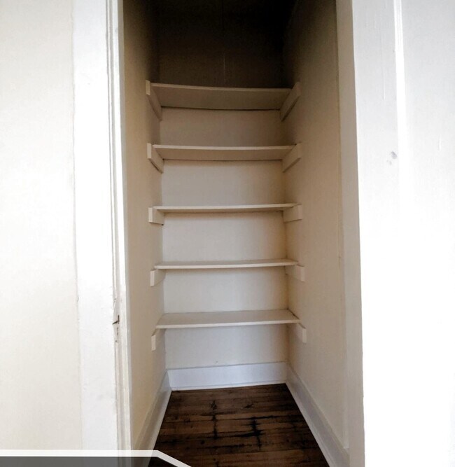 Building Photo - 1534 N Kedzie Ave