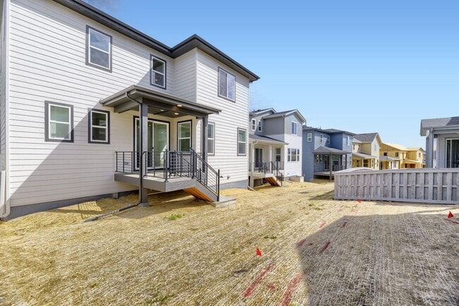 Building Photo - 10940 Stanza Ln