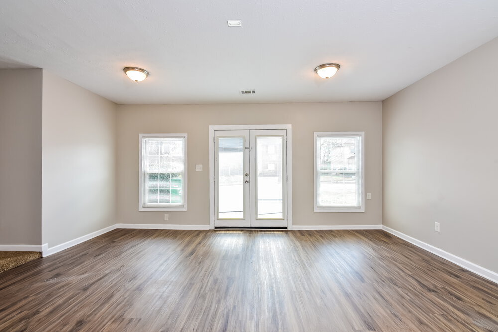 Building Photo - 3443 Oaktree Way