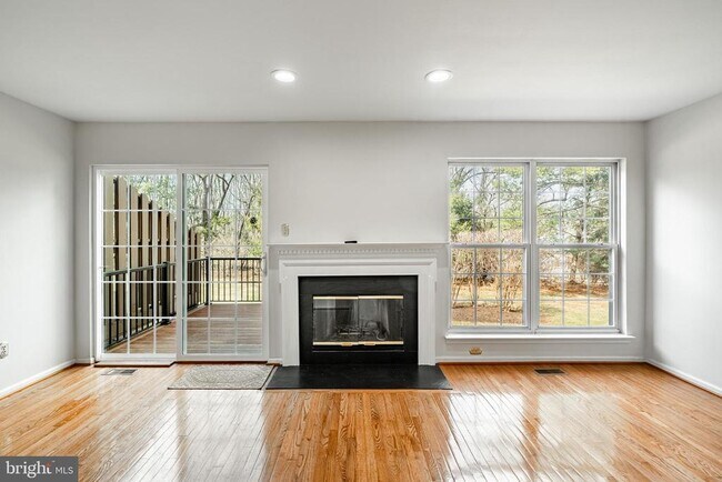 Building Photo - 124 Jeffords Ct