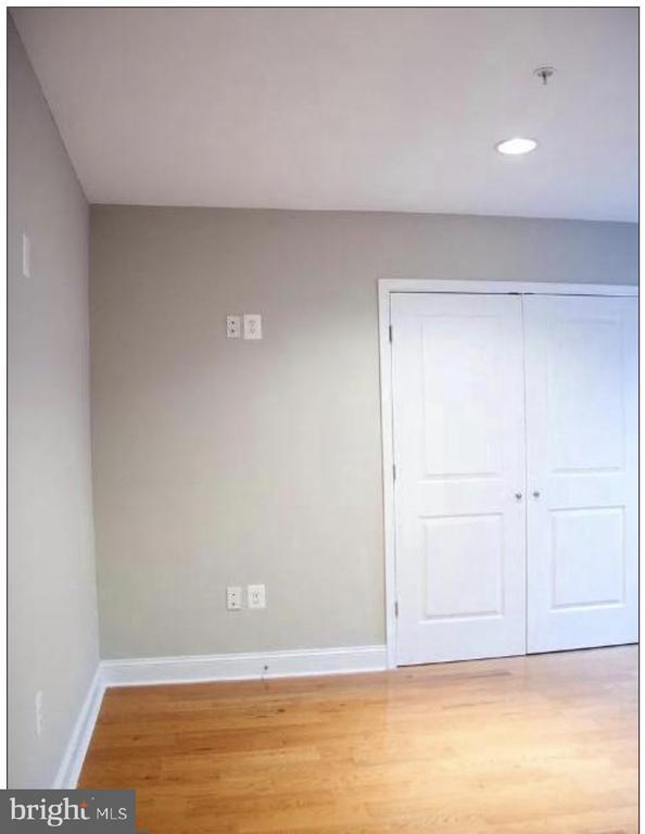 Building Photo - 1250 Ridge Ave