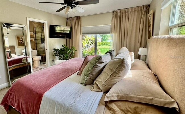 Building Photo - 1815 Barker Dr