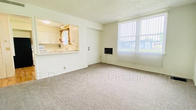 Primary Photo - 1211 George Washington Way