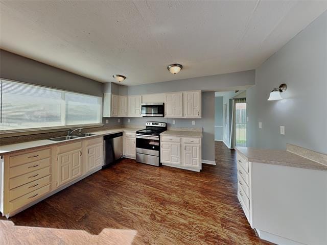 Building Photo - 7439 Oakmore Dr