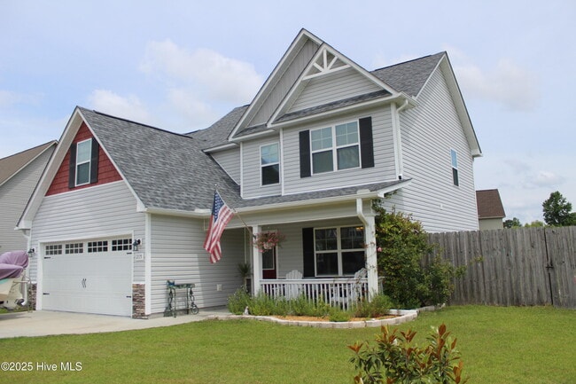 Primary Photo - 215 Breakwater Dr