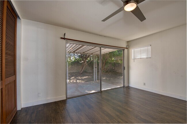 Building Photo - 6141 Dorothy Dr