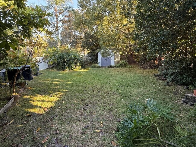 Building Photo - 1918 Turtle Creek Pl