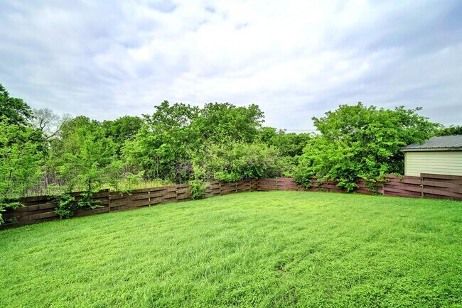 Building Photo - 5312 Agatha Cir