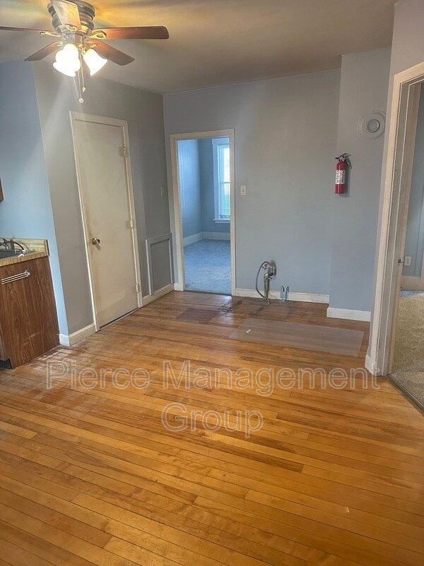 Building Photo - 308 Bartlett St