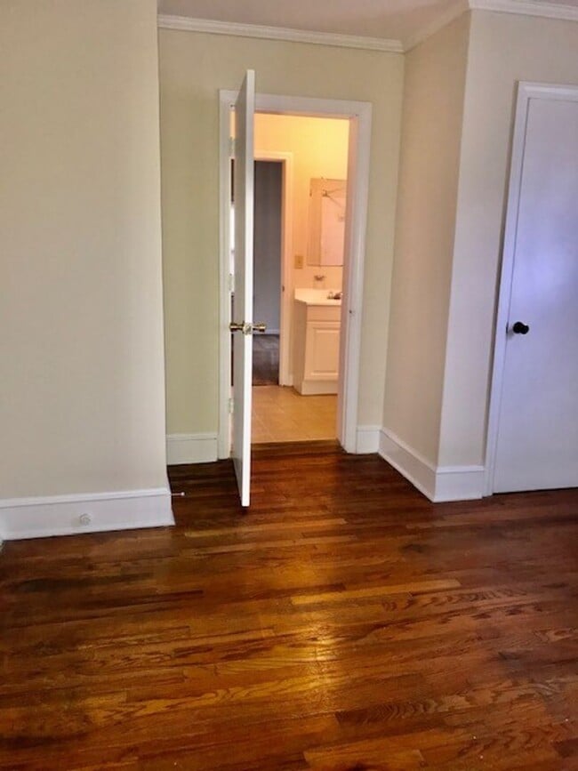 Building Photo - Great Experiences Are Just Around The Corner. Charming 2 bedroom Ranch Style Bungalow.