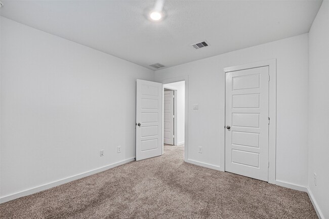 Building Photo - 2937 Amherst Mdw Ln