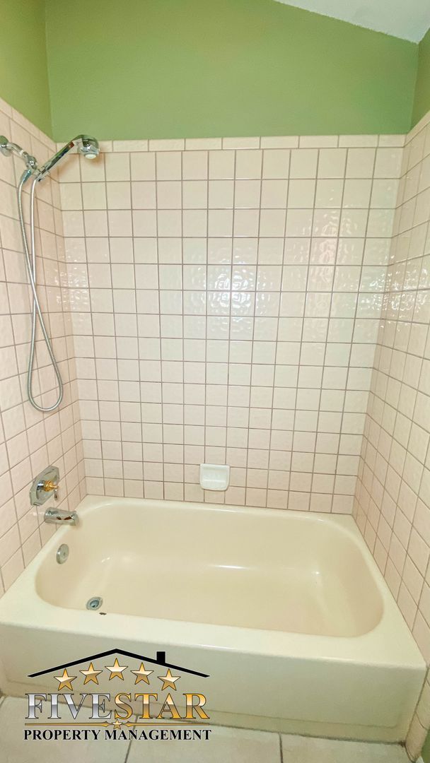 Building Photo - 8501 Tamworth St