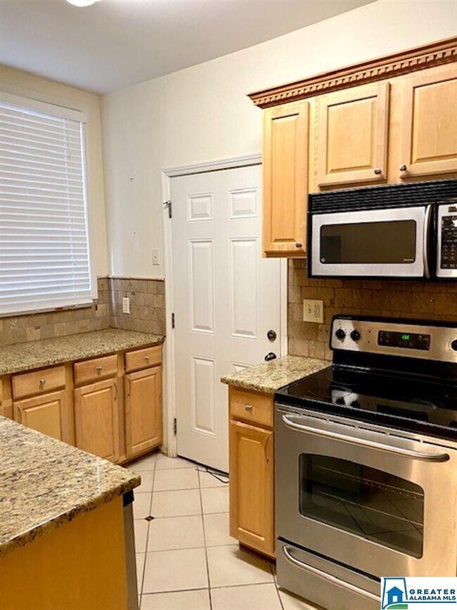 Building Photo - 1101 26th St S