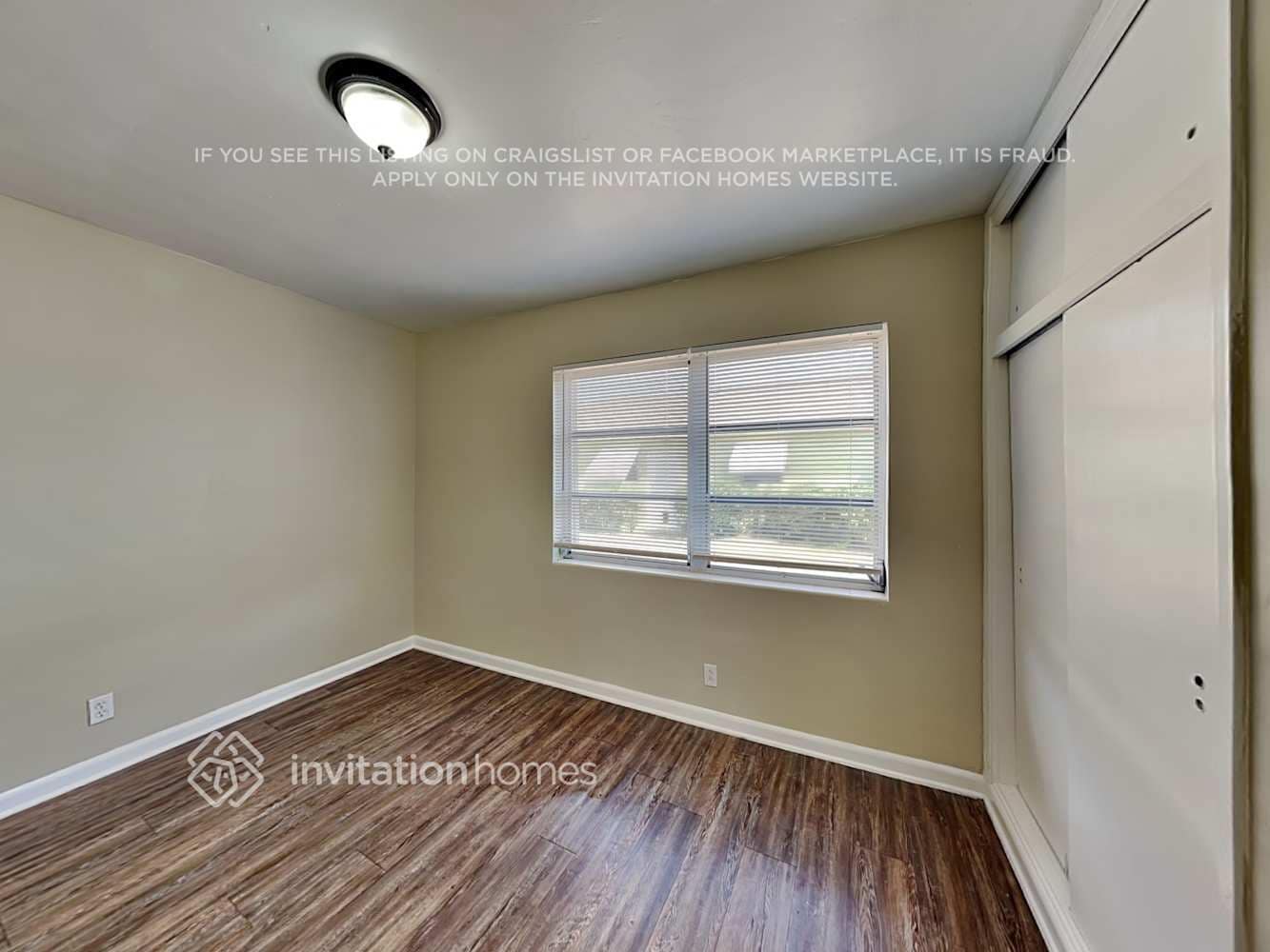 Building Photo - 1521 20th Ave N