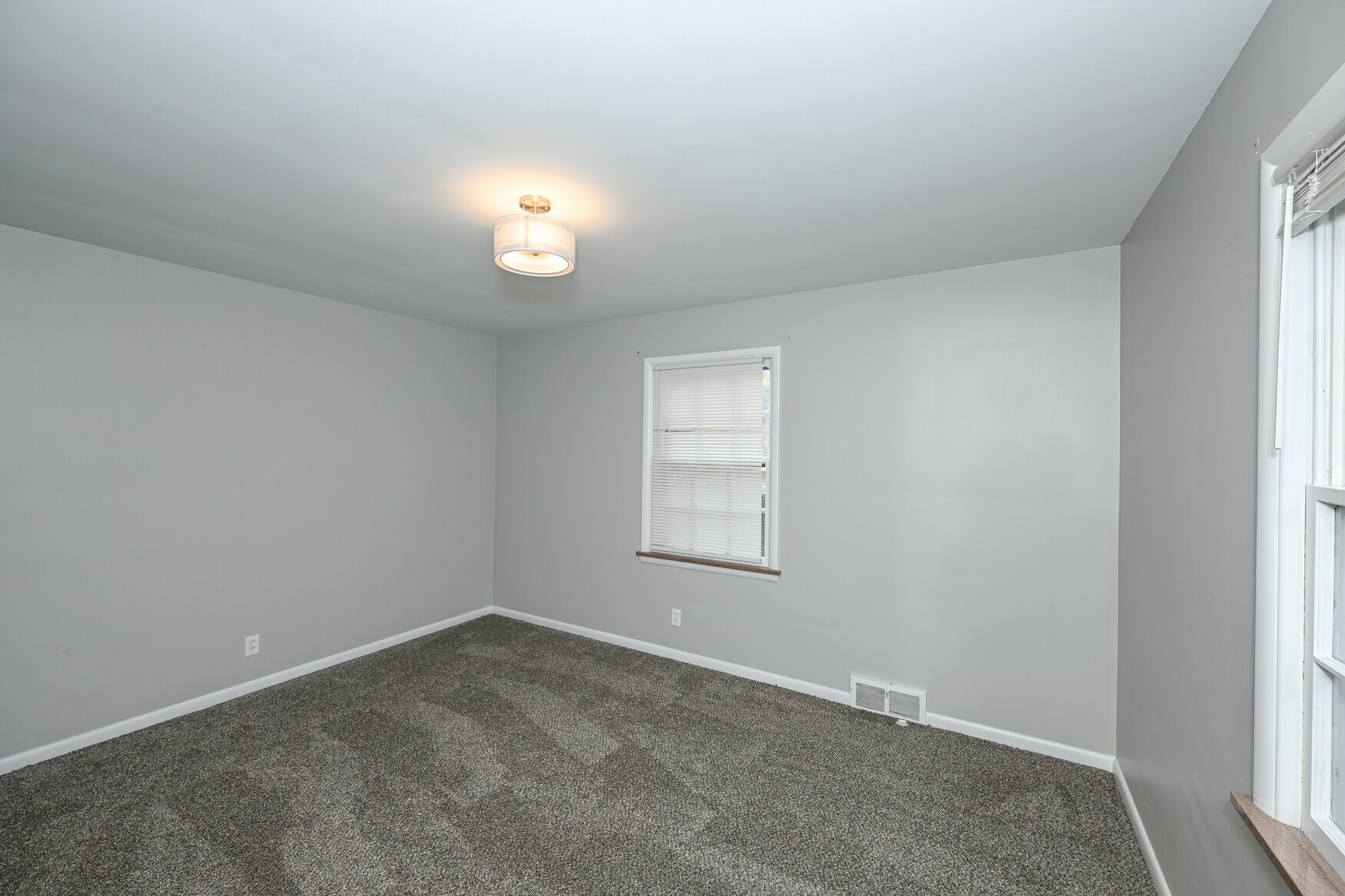 Building Photo - 19226 Winslow Rd