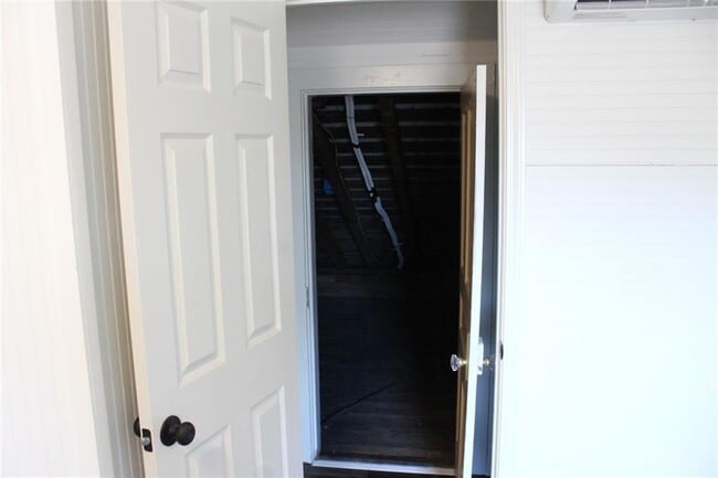 Building Photo - 11 Liberty St