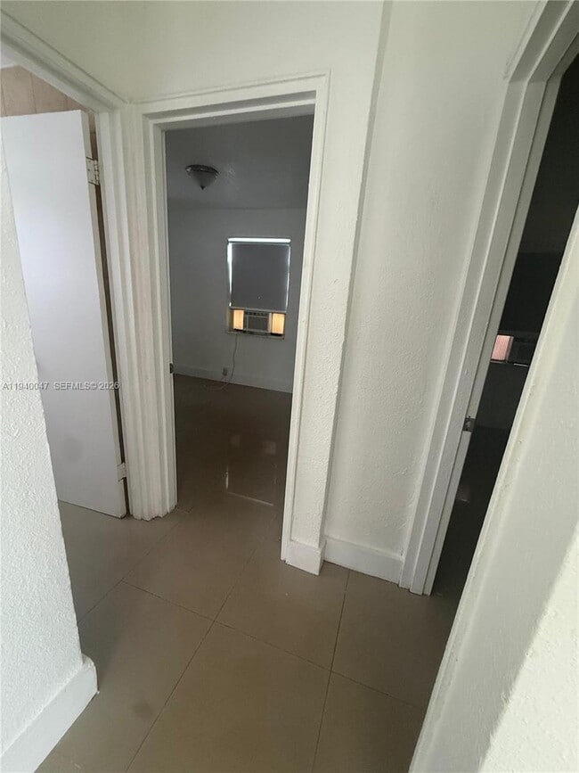 Building Photo - 1987 NW 155th St