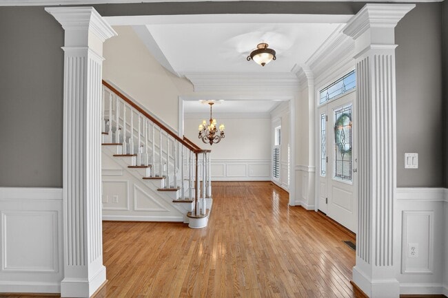 Building Photo - 43286 Canal Creek Pl