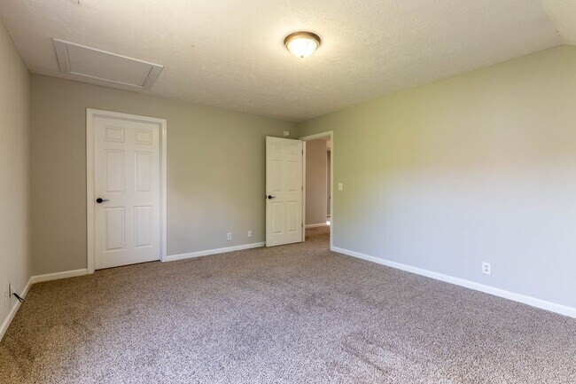 Building Photo - 5078 Cornelius Dr