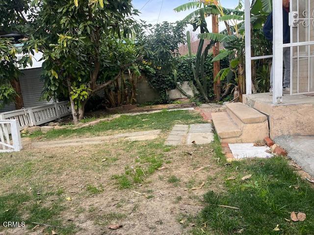 Building Photo - 544 Saratoga St