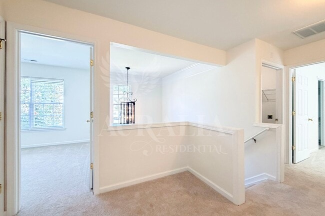 Building Photo - 112 Huntersville Rd