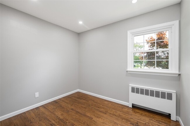 Building Photo - 258 Gilling Rd