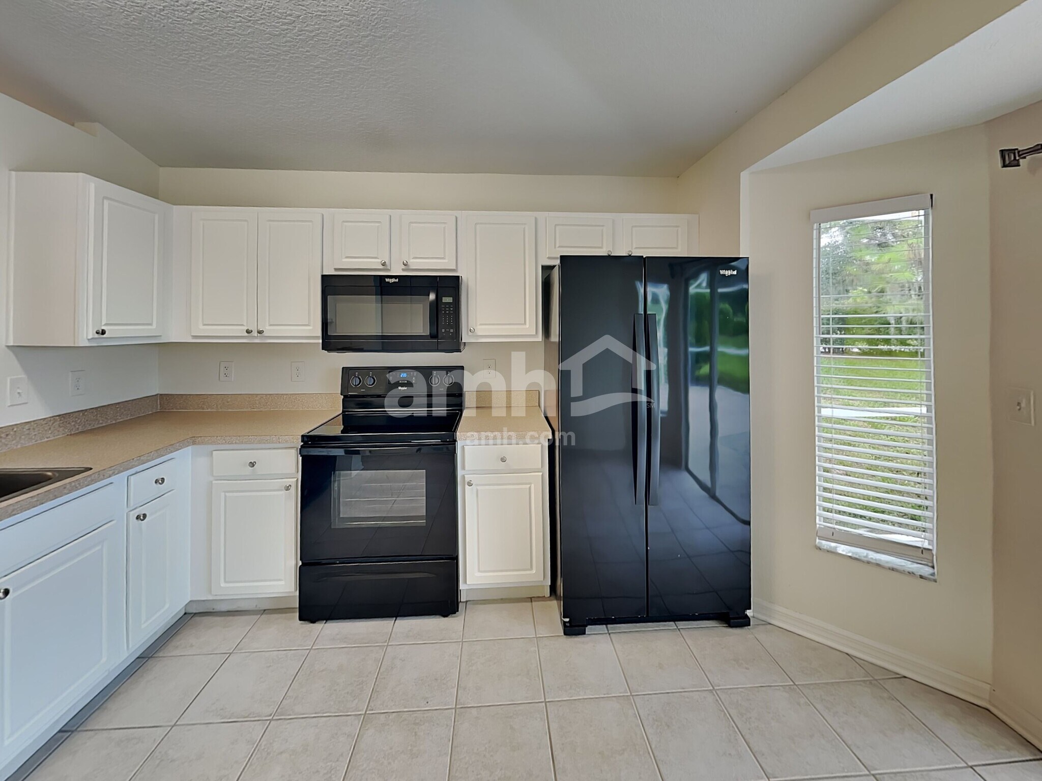 Building Photo - 12606 Adventure Dr