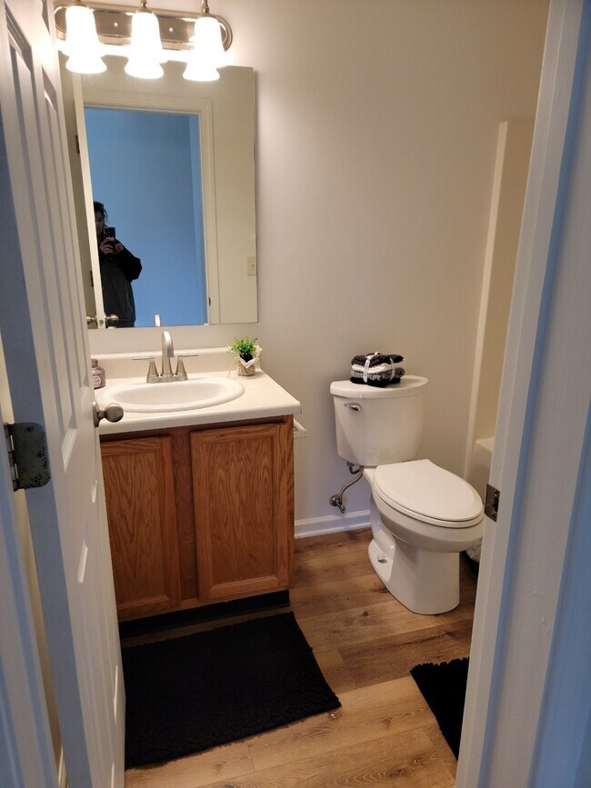 Building Photo - 1607 Tooley Ct