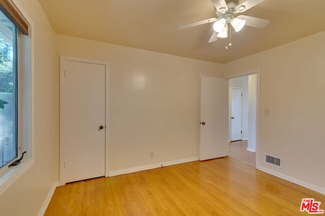 Building Photo - 214 Bellino Dr
