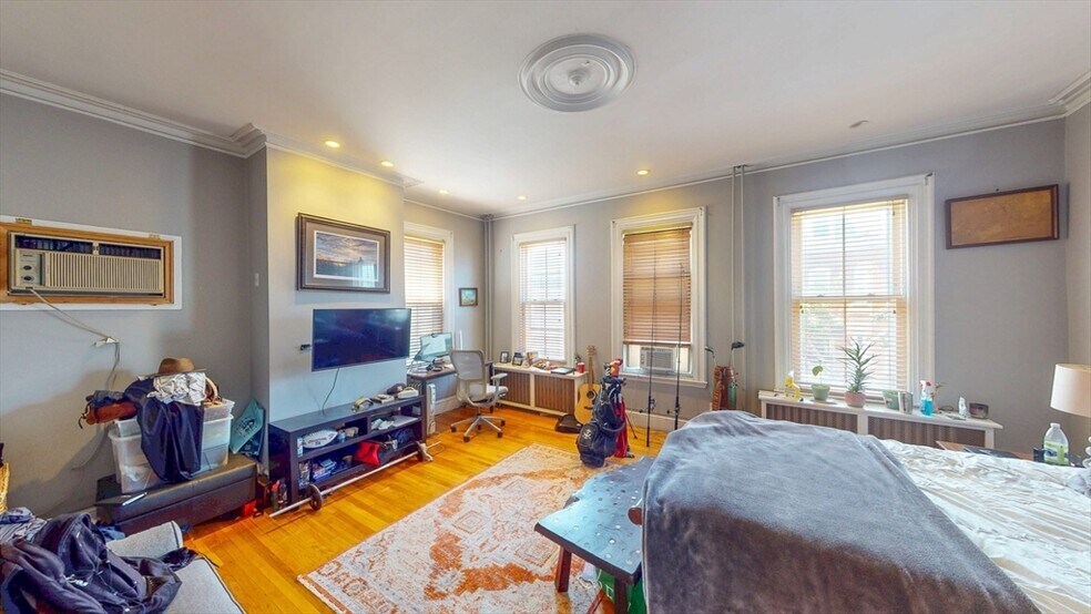 Building Photo - 58 P St