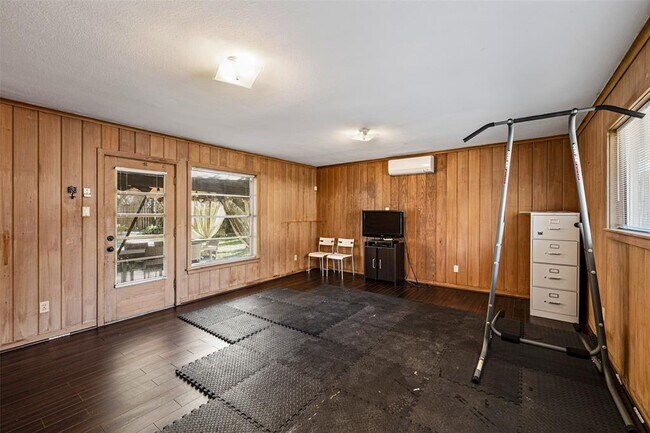Building Photo - 11947 S Durrette Dr