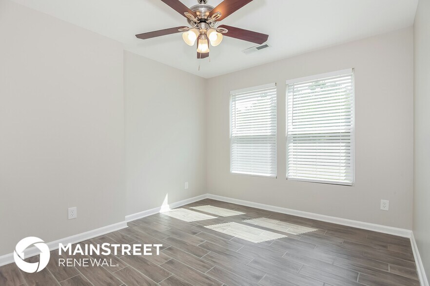 Building Photo - 4544 Stone Mountain Dr