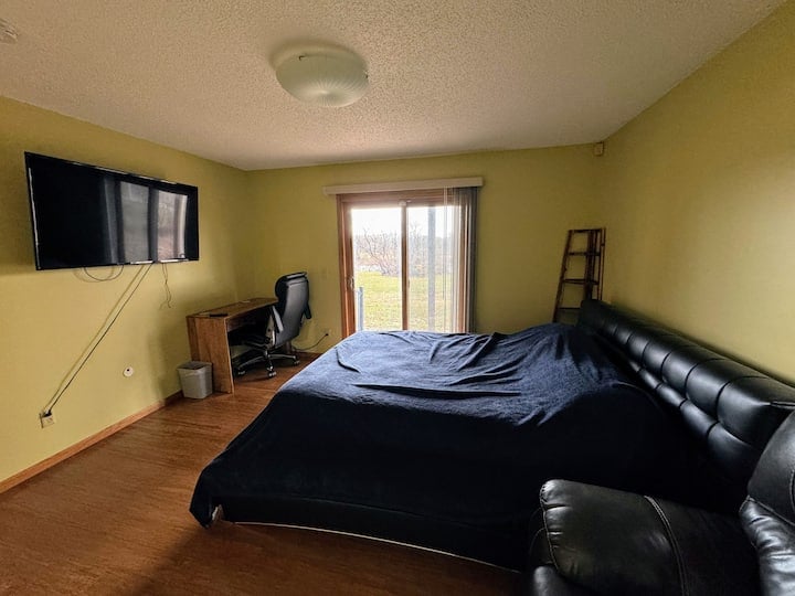 Building Photo - 13918 Riverview Dr NW