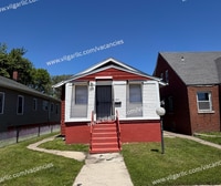 Building Photo - Newly Renovated 3 - Bedrooms • 1-Bathroom Home