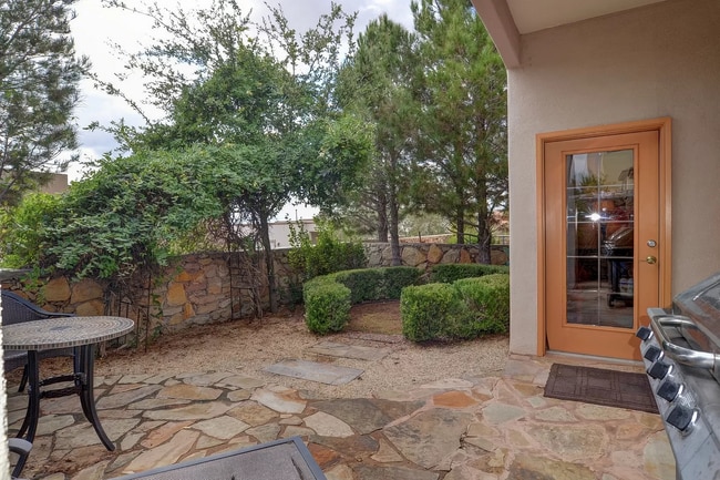 Building Photo - 4310 Capistrano Ave