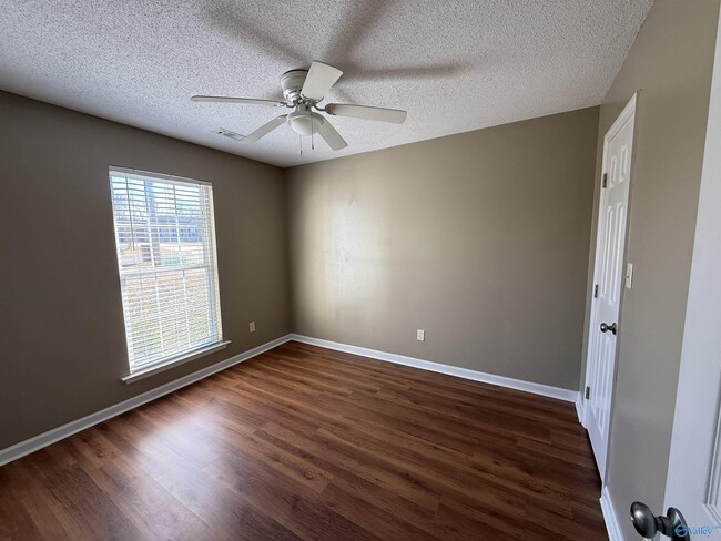 Building Photo - 12875 Marble Dr