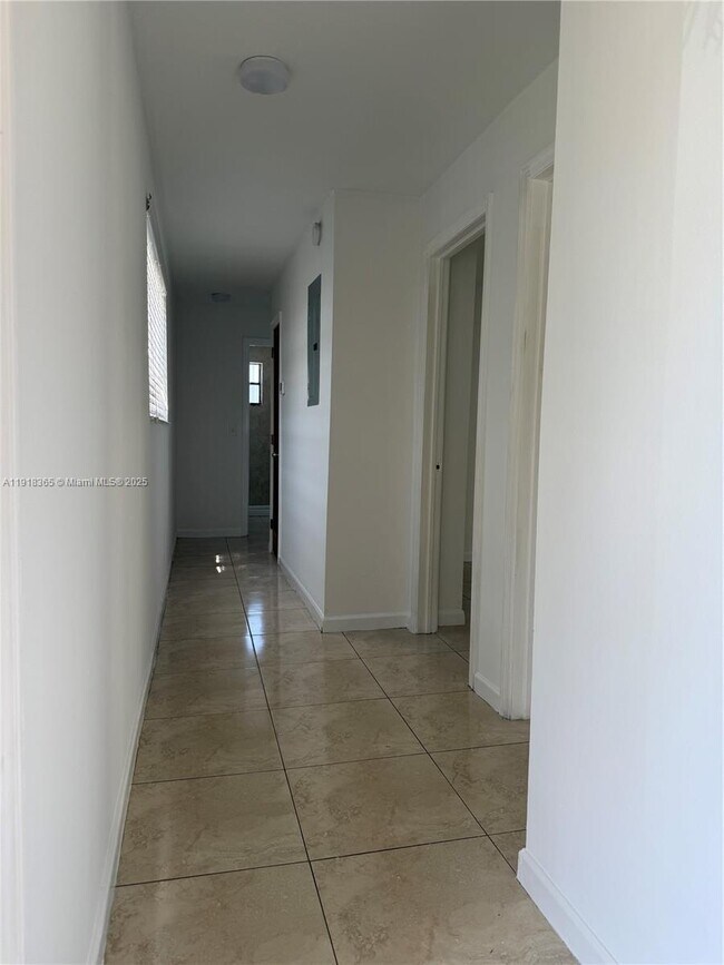 Building Photo - 1 NW 61st Ave