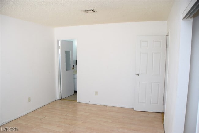 Building Photo - 5267 Retablo Ave