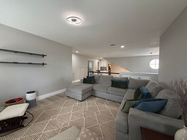 Building Photo - 29164 Greenbrier Pl