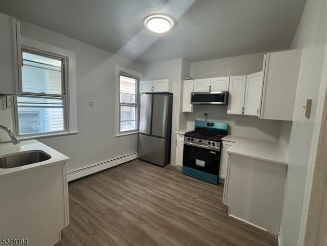 Building Photo - 49 Monticello Ave