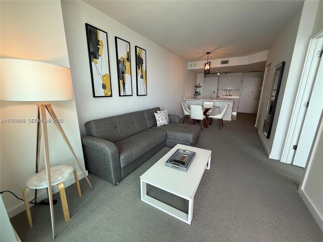 Building Photo - 501 NE 31st St