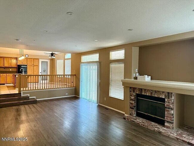 Building Photo - 965 Dolce Dr