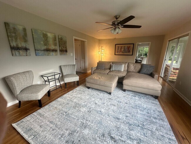 Building Photo - Call Amanda Tate at 757-289-6810 for more ...
