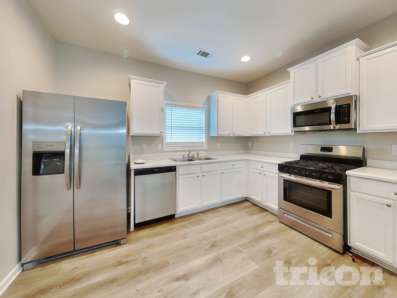 Building Photo - 7802 Bluefin Trail