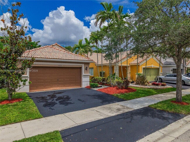 Building Photo - 1509 Canary Island Dr