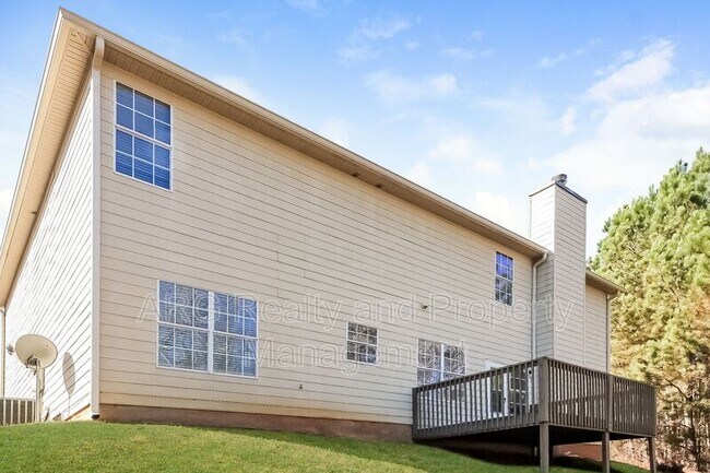 Building Photo - 4412 Sublime Trail