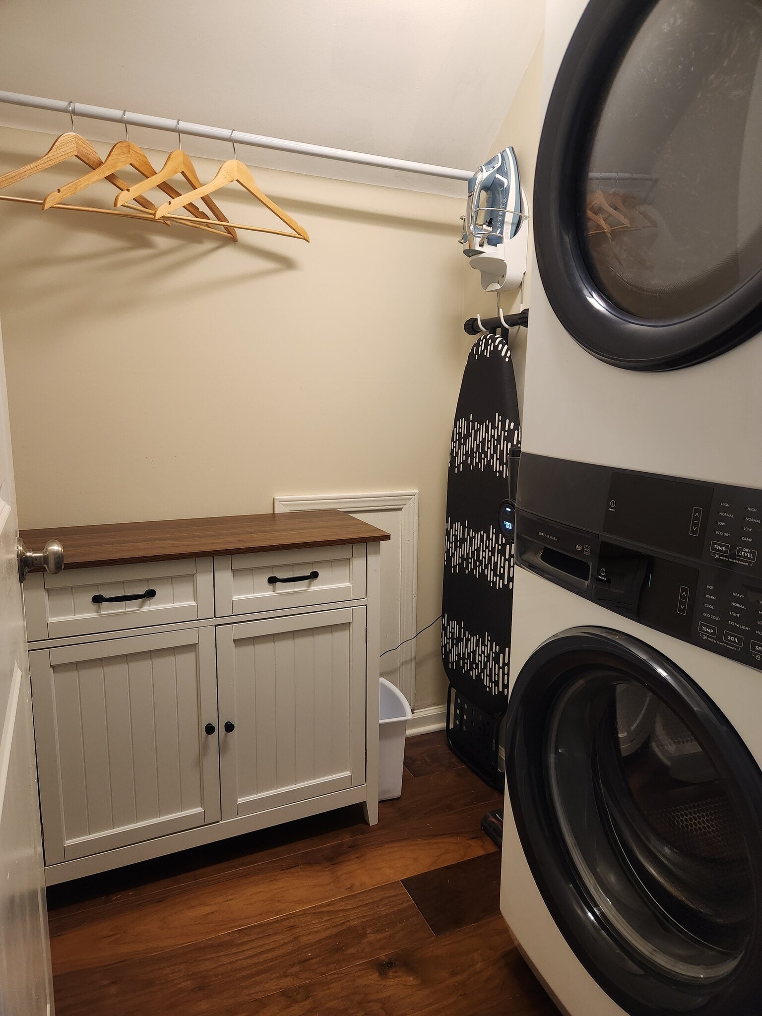 Laundry Room - 690 Kodiak Ln