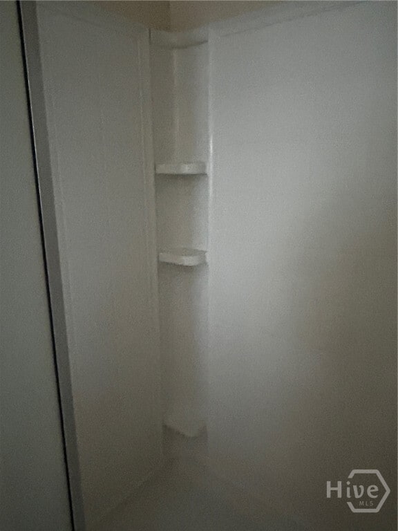 Building Photo - 156 Chapel Lake S