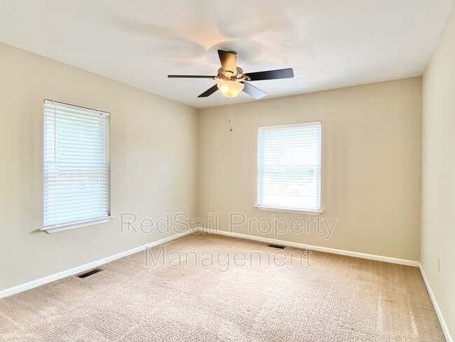 Building Photo - 214 Brightwood Ave