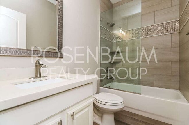 Building Photo - Luxury Living in Scottsdale’s McDowell Mou...